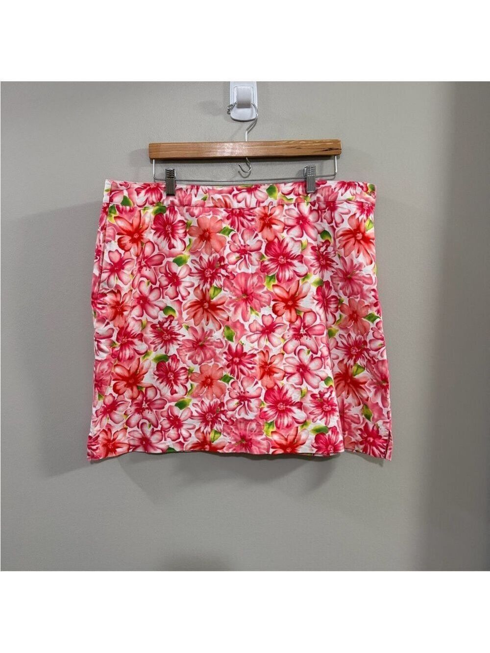 EP Pro Stretch Pink Floral Golf Athletic Skort. Size 20